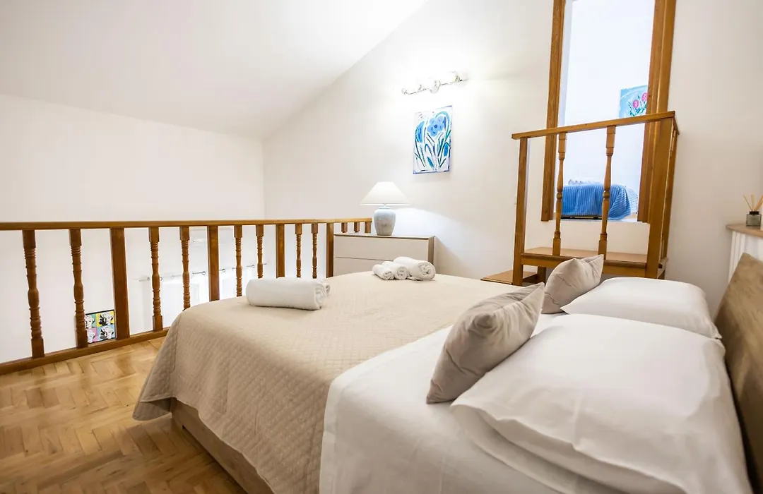 Noble Suite-1